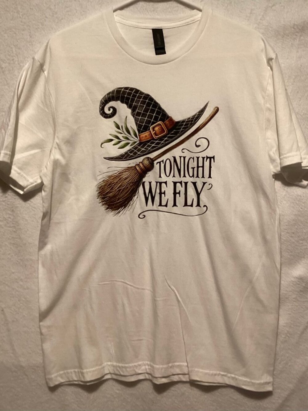 Tonight We Fly Witch Halloween Graphic Tee Gildan Medium